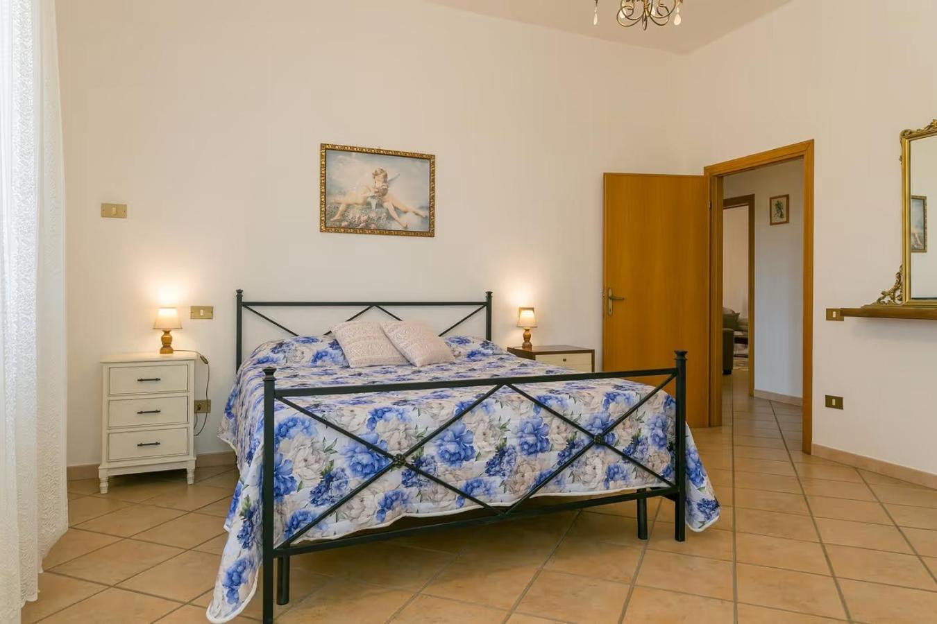 Agriturismo I Debbi 毕博纳 外观 照片