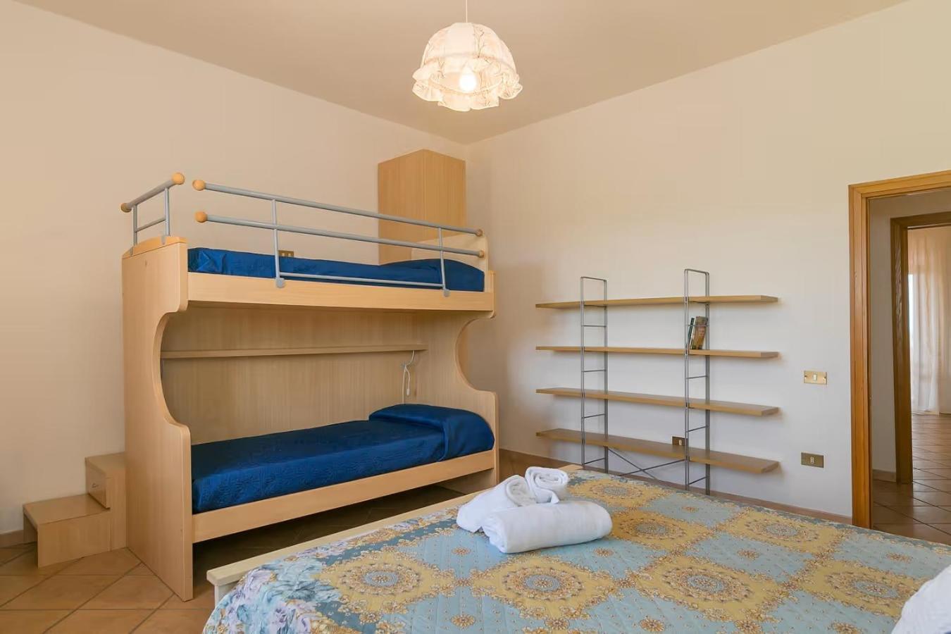 Agriturismo I Debbi 毕博纳 外观 照片