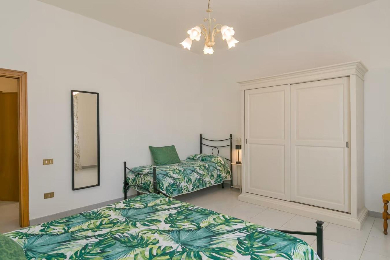 Agriturismo I Debbi 毕博纳 外观 照片