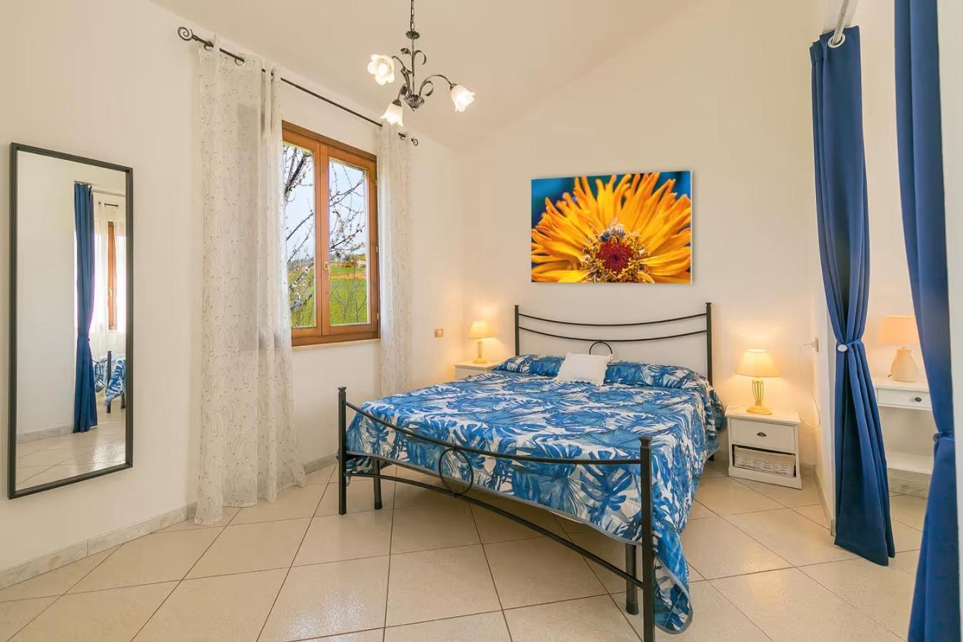 Agriturismo I Debbi 毕博纳 外观 照片